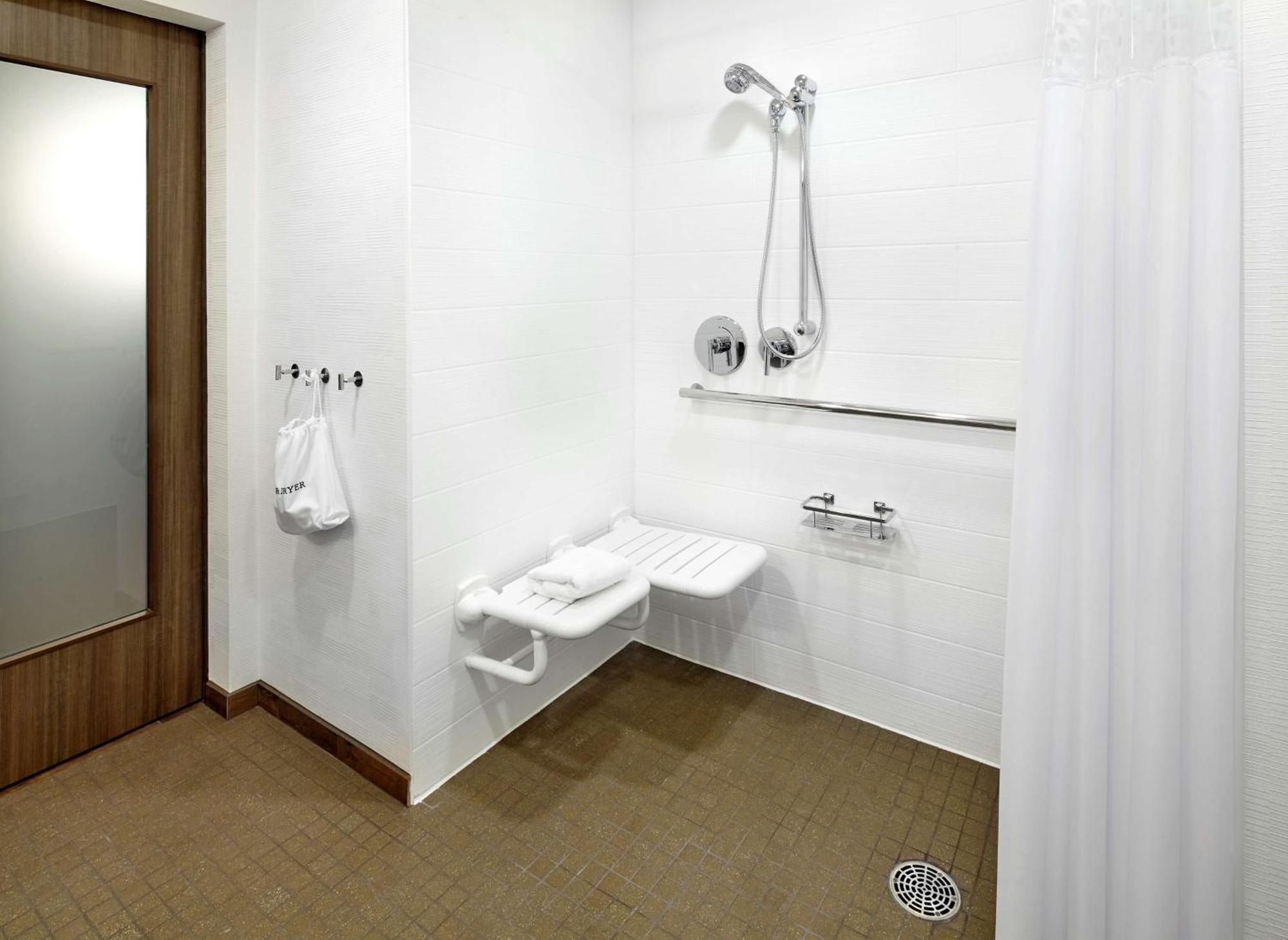 Hampton Inn & Suites Pittsburgh Airport South/Settlers Ridge Robinson Township Exterior foto